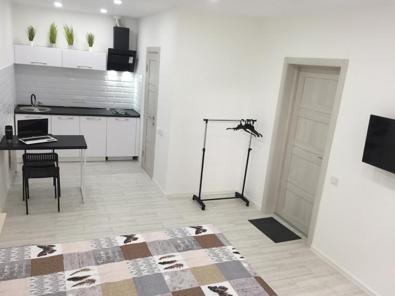 Small Underground Apartment At The Center Херсон Екстер'єр фото